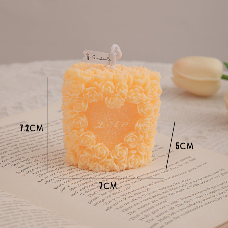 Flower Cluster Aromatherapy Candle With Hand Gift Ins